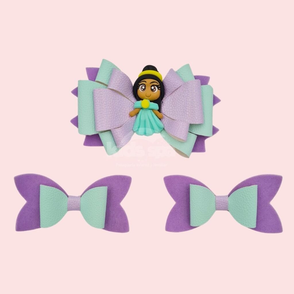 Moño princesa de lujo Moños KIDS SPA PELUQUERIA 1080x1080px-Peluqueria-infantil-en-el-carmen-de-viboral-1